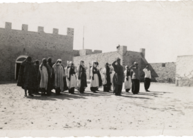 'Bordj le Boeuf - le lever des couleurs 1942'